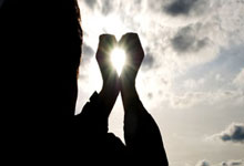 罗马新援迎来首秀孤单进球，为球队贡献宝贵分